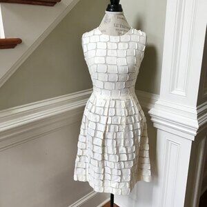 Lela Rose Patchwork Mini Dress Womens 4 Cream Ivory Sleeveless Crew Neck Cotton